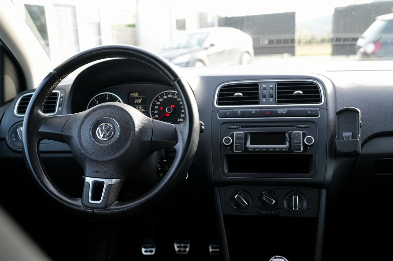 AB730NZ-VOLKSWAGEN-POLO-2012-BIANCO (4)
